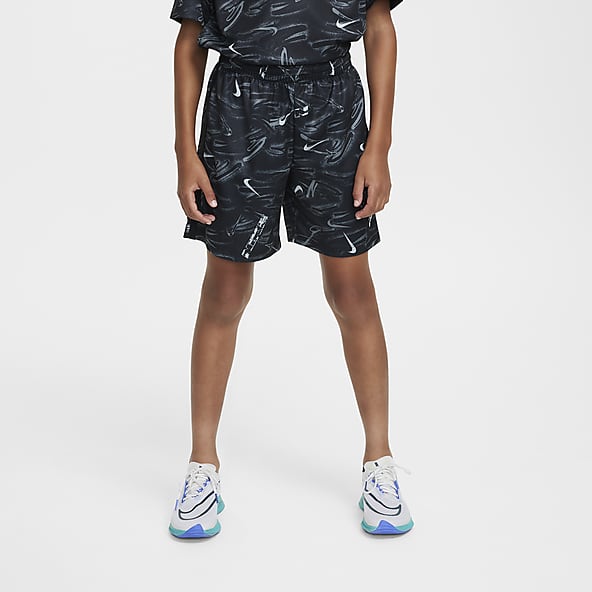 Boys nike shorts clearance on sale